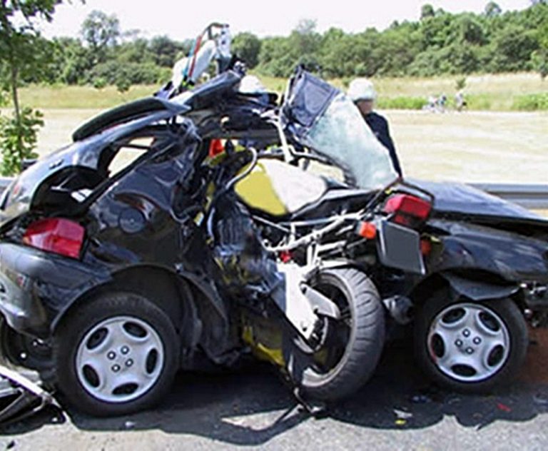 17 accidente rutiere cu motocicliști implicați în Caraș-Severin. 5 accidentați grav și un deces!