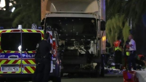 MAE: Doi români au fost răniţi în atentatul terorist de la Nisa