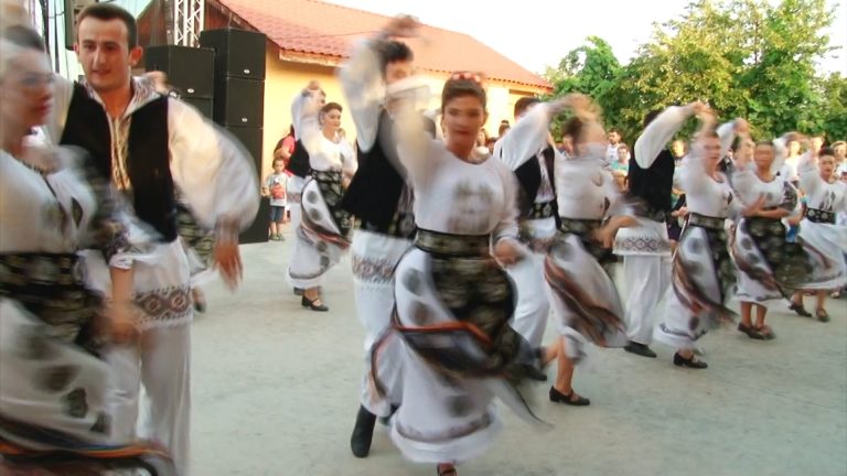 Cântec, joc și voie bună la Ruga de la Chișoda FOTO-VIDEO