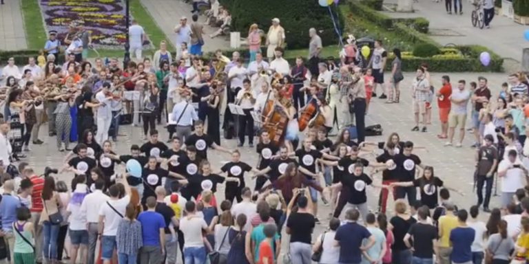 O poveste frumoasă din Timişoara! Videoclipul care a devenit viral la doar câteva ore de la lansare