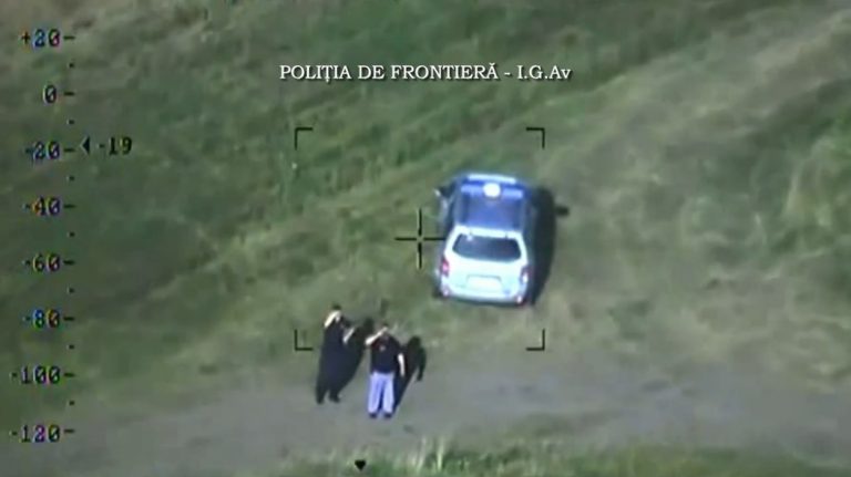 ALERTĂ. FOCURI de ARMĂ la frontiera cu SERBIA. Au fost opriți din drum 28 de migranți! VIDEO