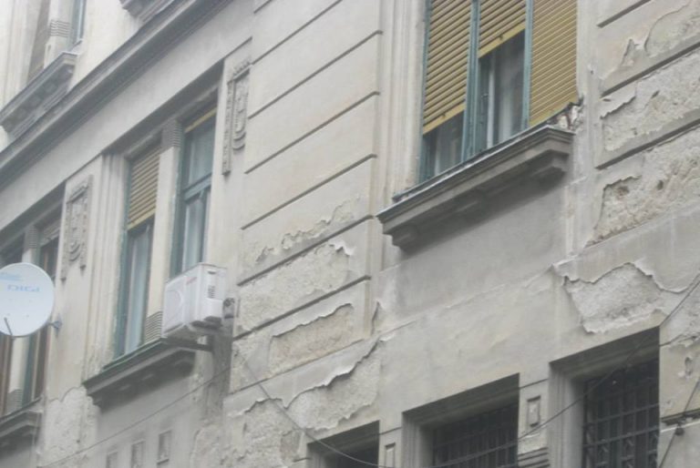 Poliția Locală a amendat alte șase asociații de proprietari de imobile istorice dărăpănate