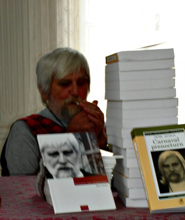 „Am considerat că simplitatea aduce noutate”. Interviu cu scriitorul Petre Stoica