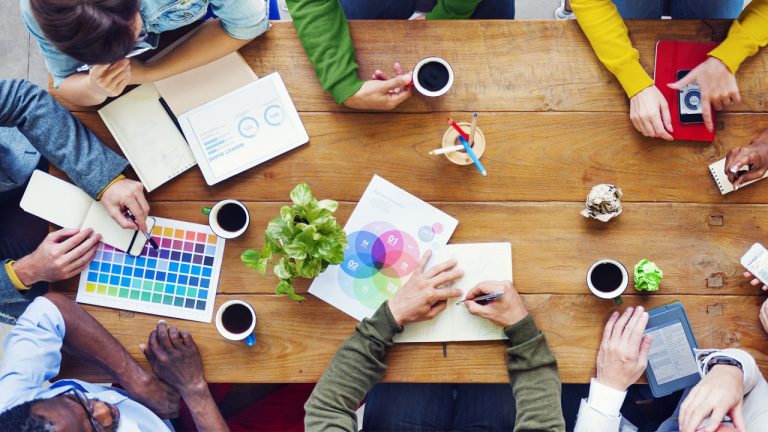 Cum arată viitorul? Vârsta de pensionare creşte, dar muncim doar trei zile pe săptămână