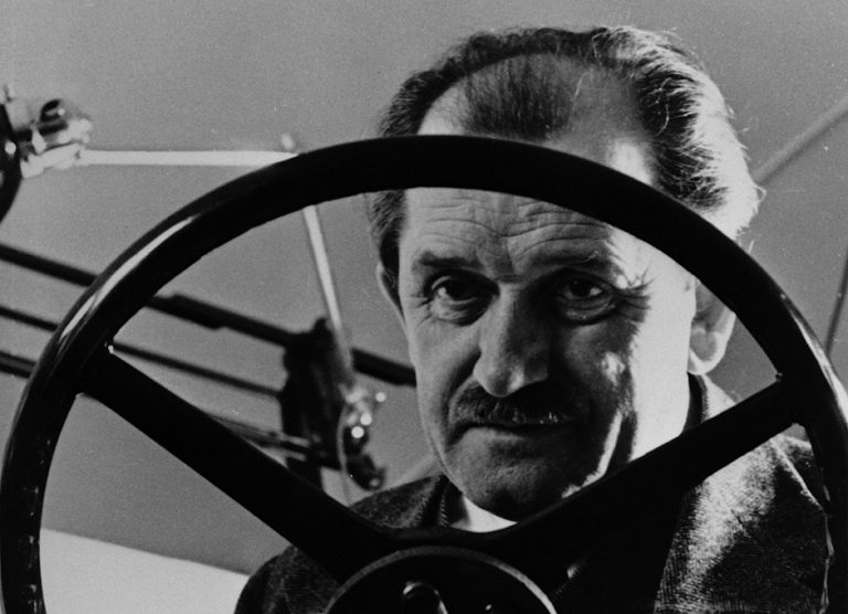 La 3 septembrie, în urmă cu exact 141 de ani, se năştea o legendă – Ferdinand Porsche