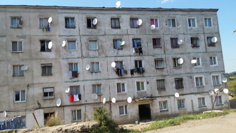 Ghetto-ul Mociur – Harlem-ul Reşiţei. Primarul Ioan Popa are de gând să civilizeze această „favela” reșițeană