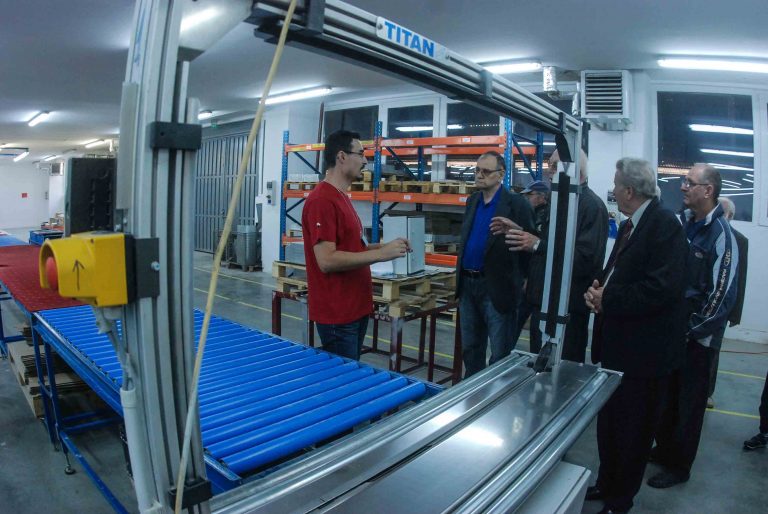 De la producția de lumânări la cea de caroserii auto a fost un pas, de peste un secol și jumătate