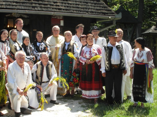 Icoane, ouă încondeiate, șube, laibăre. Le găseşti la Muzeul Satului. Află când!