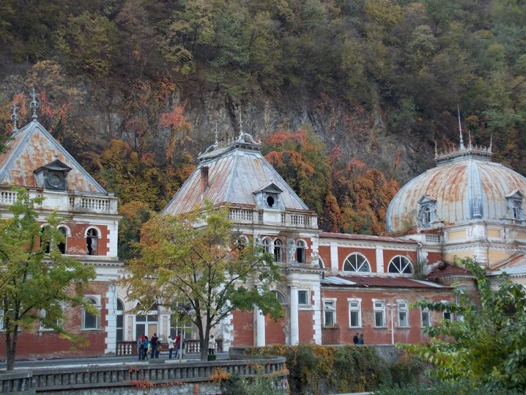 În sfârșit, o stațiune legendară din Banat ar putea renaște!