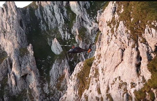 Alertă în munți! Salvamontiștii din vestul țării caută un bărbat rătăcit la cules de ciuperci