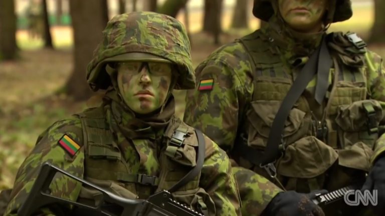 Lituania își avertizează cetățenii despre un iminent atac al Rusiei, spunând oamenilor să se pregătească pentru războiul de gherilă urbană-VIDEO