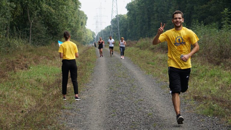 Peste 100 de alergători la Pădurea Verde pentru spitalul de copii