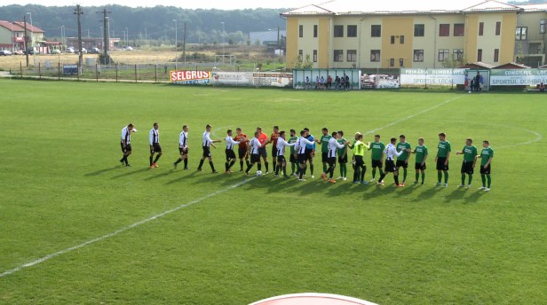 ACS Dumbravița, elevii lui Florin Macavei s-au descătușat, într-o partidă în care s-au marcat 6 goluri. VIDEO