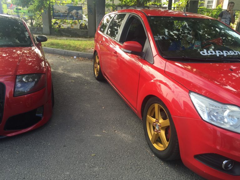 Verifică-ți mașina după ce crezi ca ai blocat-o, nu știi cine stă la pândă! Ce au pățit mai mulți șoferi