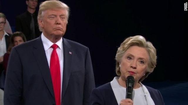 S-a încheiat şi a doua dezbatere dintre Hillary Clinton şi Donald Trump. Sondajele spun că democrata ar fi câştigat confruntarea