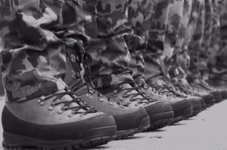 Românii le fac bocancii elveţienilor pentru… salariul foamei!