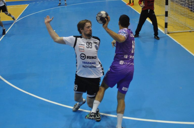 Ultimele dueluri acasă în 2016