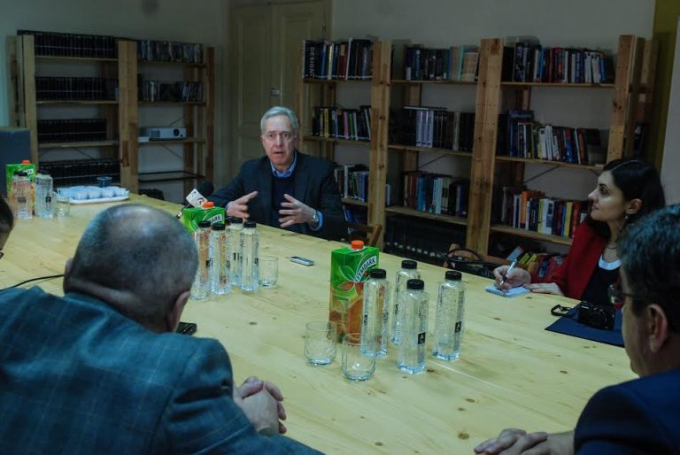 Universitatea de Vest propune o nouă serie de întâlniri speciale. Ambasadori la UVT