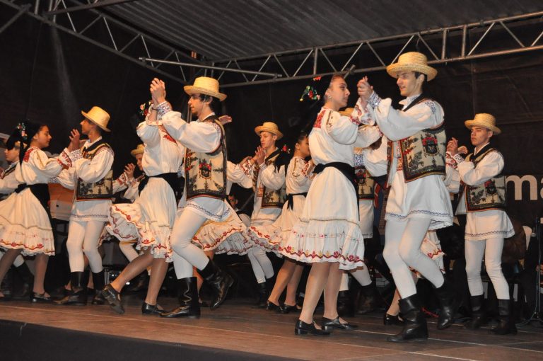 Două zile de sărbătoare, cu petrecere și voie bună, în cartierul Blașcovici din Timișoara, unde sunt așteptați toți cei care știu să se distreze frumos!