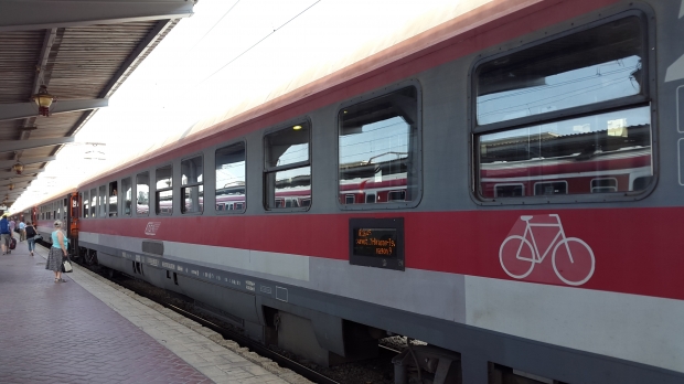 Pasager bătut și jefuit în trenul Deva – Simeria