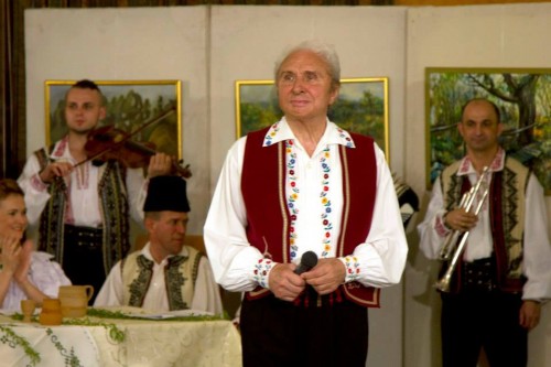 Miercuri se împlinește un an de când ne-a părăsit cunoscutul interpret Laza Cnejevic VIDEO