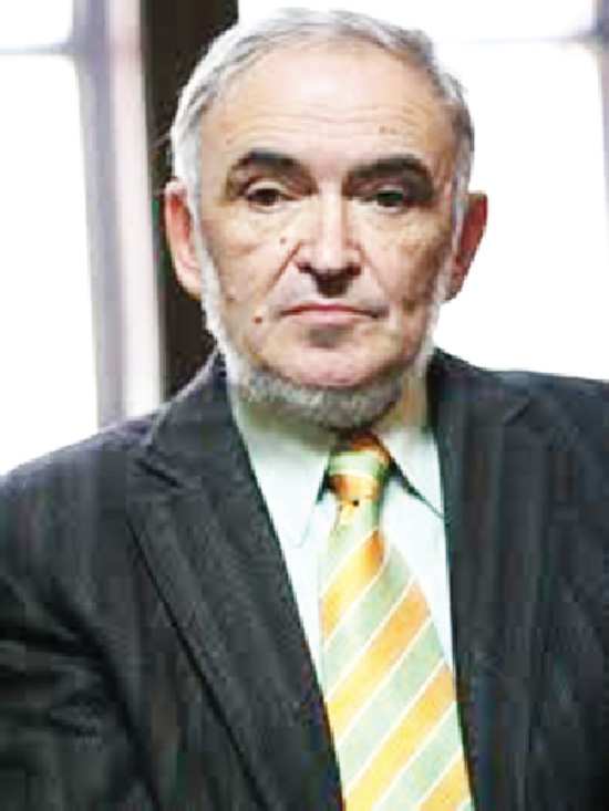 Adrian Dinu Rachieru și Cornel Ungureanu primesc recunoașterea Academiei Române