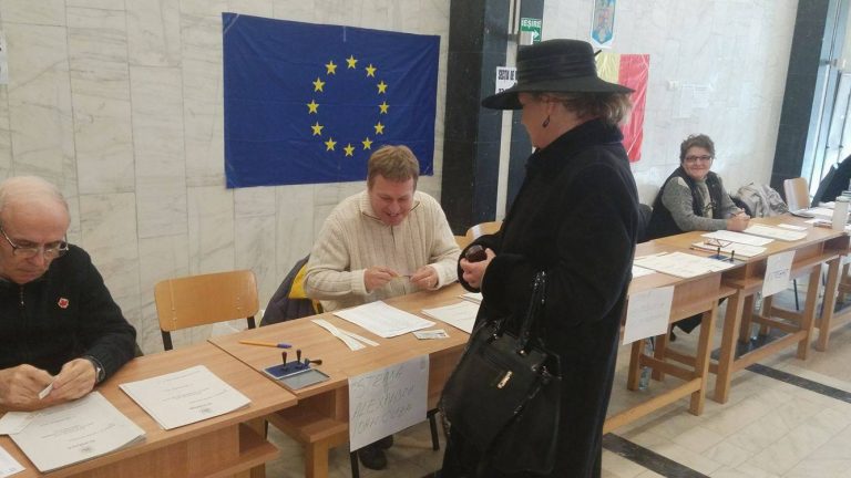Prefectul de Caraș-Severin,  Florența Albu, a votat pentru coerență legislativă