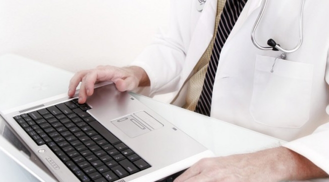 Cine NU doreşte Dosarul Electronic de Sănătate?