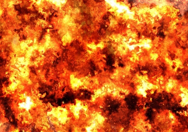 Explozie la o fabrică de uleiuri din Orăștie! Mai multe persoane au fost rănite. Pompierii intervin! VIDEO