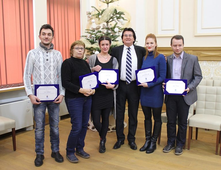 Artiști, elevi, studenți și cercetători cu rezultate deosebite, premiați și anul acesta la Gala Excelenței