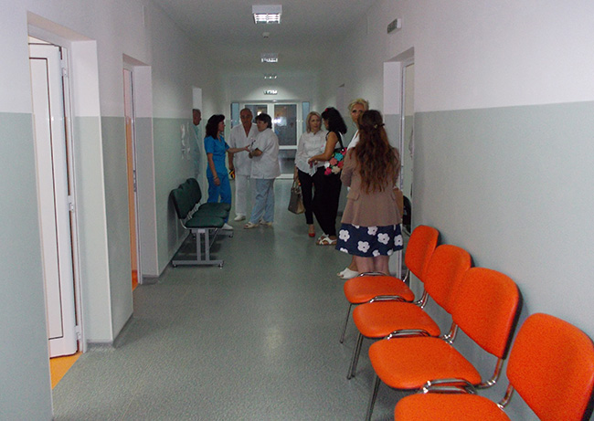 Se întâmplă în vestul României! Doctorițe la un pas de a fi violate în spital!