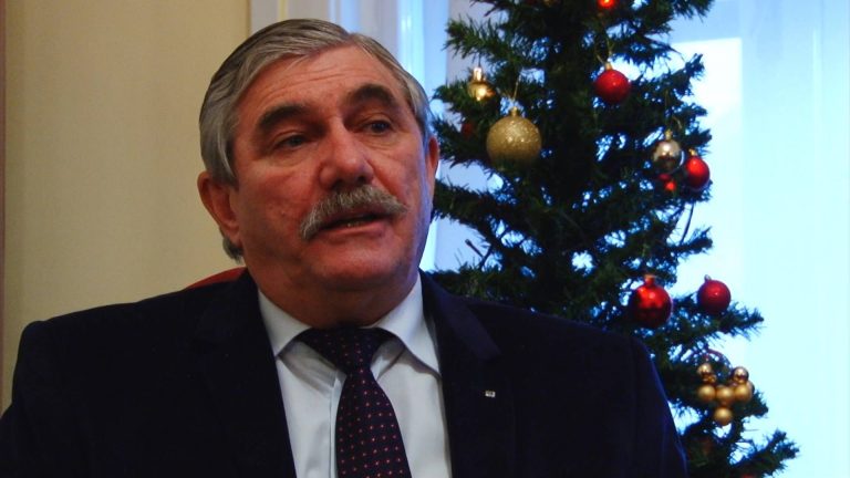 ,,La UPT ne mândrim cu perfomanța academică, dar și cu valorile etice, sociale și sportive, pe care le promovăm mereu!”.  Interviu cu rectorul Universității Politehnica din Timișoara, profesor universitar doctor Viorel Șerban-VIDEO