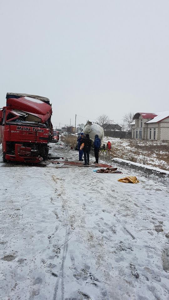 Ziua accidentelor în Caraş-Severin. Maşinile „cad” ca popicele