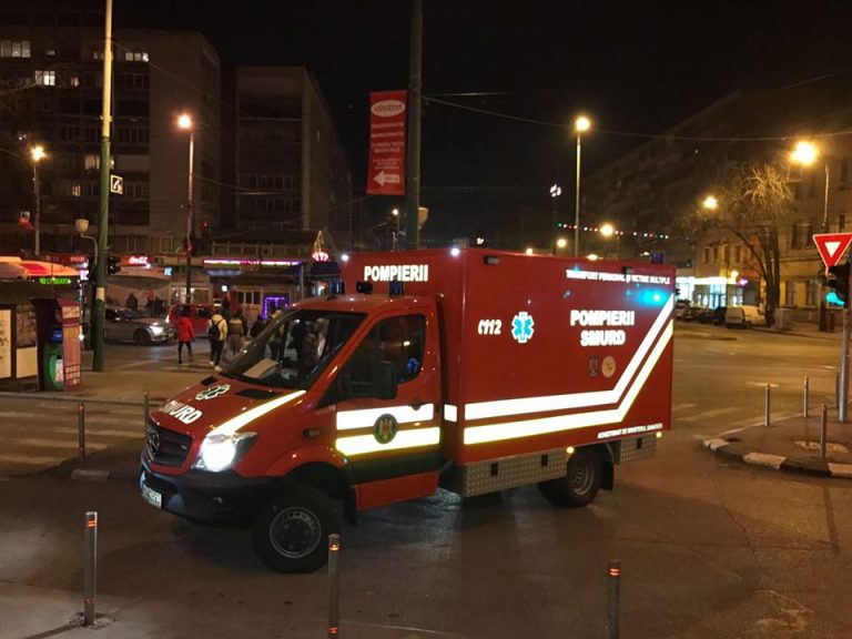 Pompierii timișeni au salvat un cățel care a căzut într-o fântână