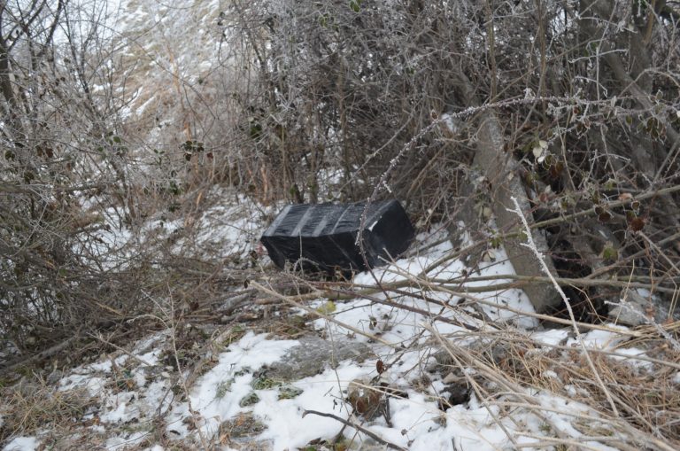 Mii de țigări de contrabandă, confiscate de poliţiştii de frontieră