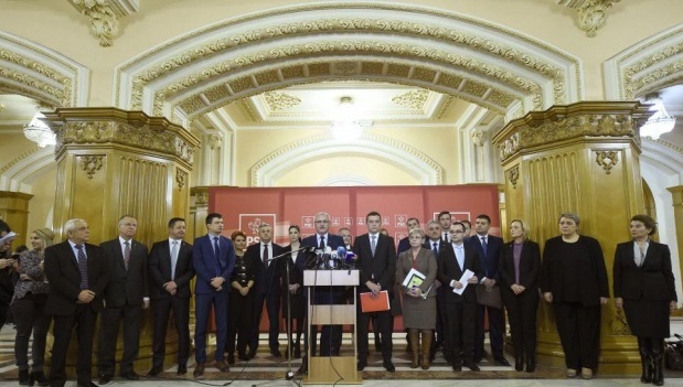 Guvernul Grindeanu a primit votul de învestitură al Parlamentului