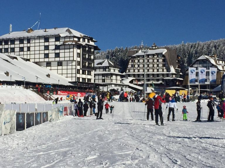 Kopaonik, stațiune de coșmar. După furtul mașinilor, alți 26 de români din Timișoara și Oradea au trecut prin clipe teribile