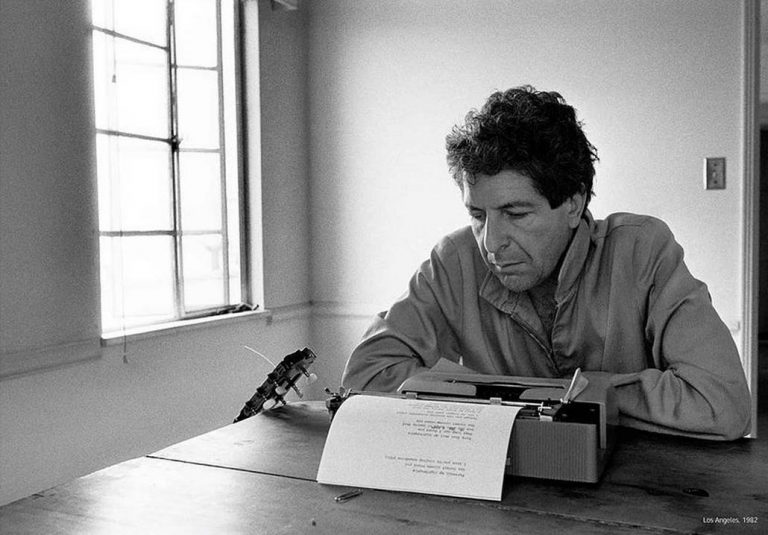 „Helen’s Theme. Incidental Music” a lui Leonard Cohen se va auzi în premieră mondială azi la Timișoara