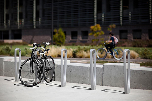 Eşti timişorean şi mergi pe bicicletă? Spune unde ai vrea să o parchezi în siguranță