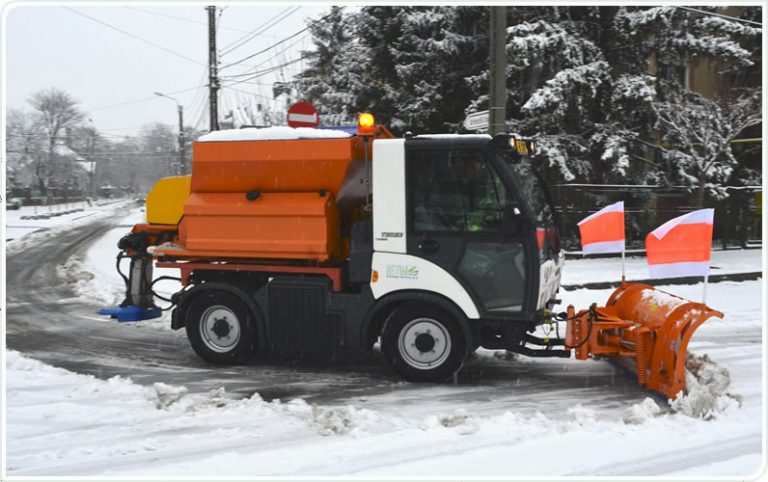 Un pic de zăpadă, utilajele la lucru în Timişoara