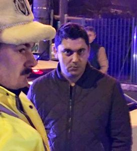 Un comisar de poliţie din Timiş a fost “reţinut” de taximetrişti, după ce a provocat un accident şi a vrut să fugă! Avea o alcoolemie de 0,99 mg/l