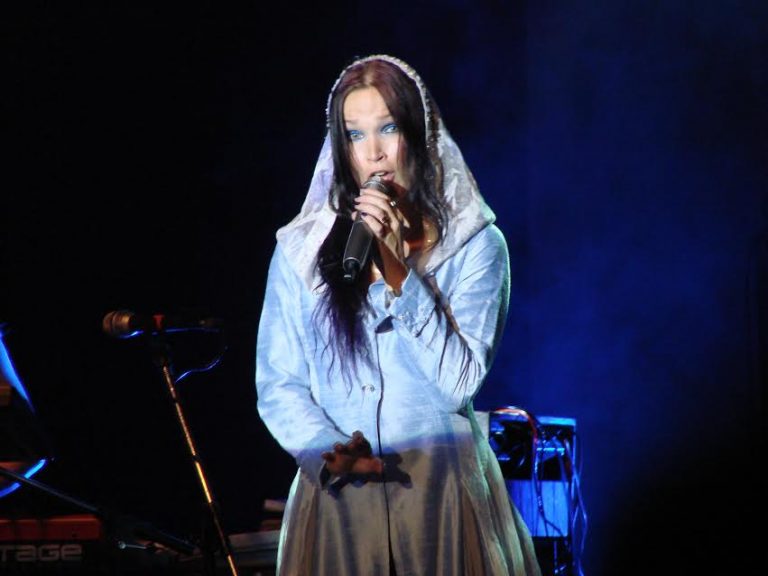 Joi, legendara Tarja Turunen cântă la Timișoara!