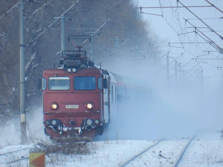 Calea ferată Craiova – Drobeta Turnu Severin – Caransebeş va fi modernizată. Cu ce viteză vor circula trenurile