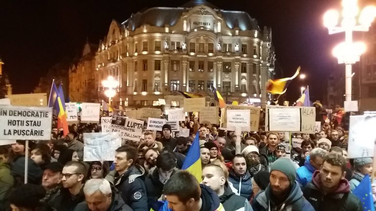 Cel mai amplu protest din ultimile seri, de la Timișoara! VIDEO