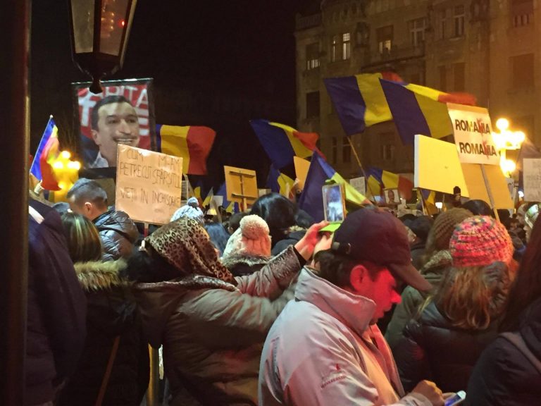 Guvernul a renunțat la OUG! Peste 25.000 de timișoreni cer acum demisia Guvernului-VIDEO