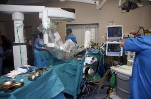 ROBOT OPERATIE SPITALUL JUDEȚEAN (2)