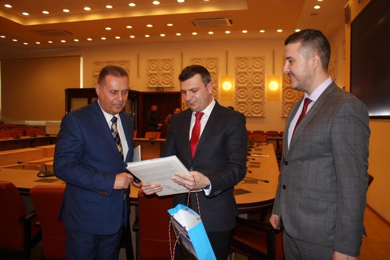 Ambasadorul Republicii Cehe la Consiliul Județean Caraș: „Suntem printre primii la capitalul investit în România”