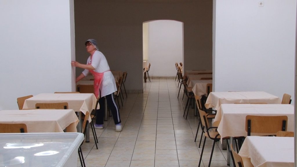 cantina-liceul-pedagocic-carmen-silva.Still020-1024x576