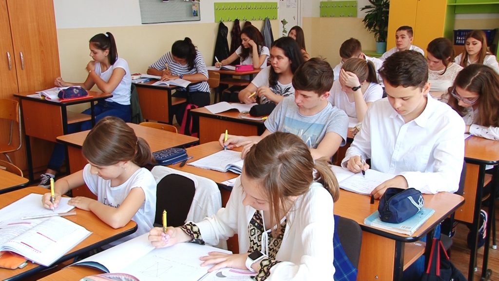 Elevii timișeni simulează examenele naționale.Still002