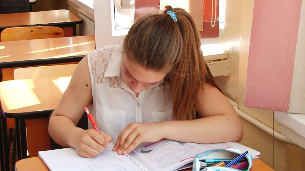 Elevii timișeni simulează examenele naționale.Still007